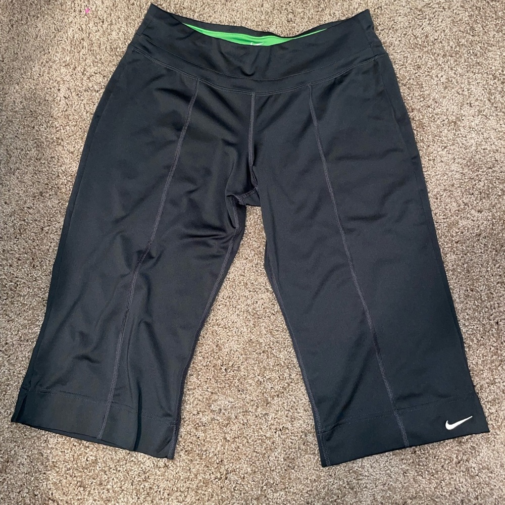 Nike black capris